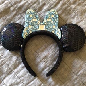 Disney land Diamond Minnie Mouse ears